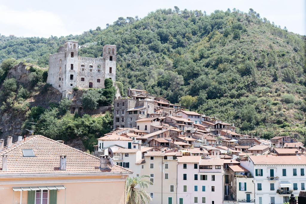 Dussaiga - Camera Del Fiordaliso Dolceacqua Exterior photo
